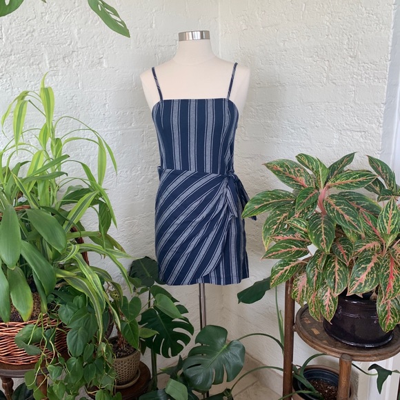 marc jacobs black cocktail dress - Women's Satin Daisy Belted - Size:EU 42 - US 9 / 9.5 Coleta Bodysuit - Black wk36 balancing elegance with thoughtful